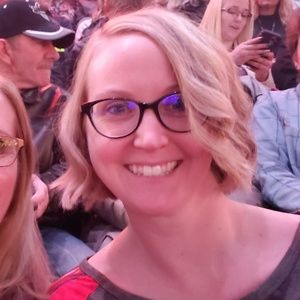 Meet your Posher, Melissa